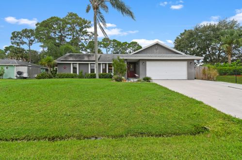 1410 Manth Ln, Fort Pierce, FL 34983-3814