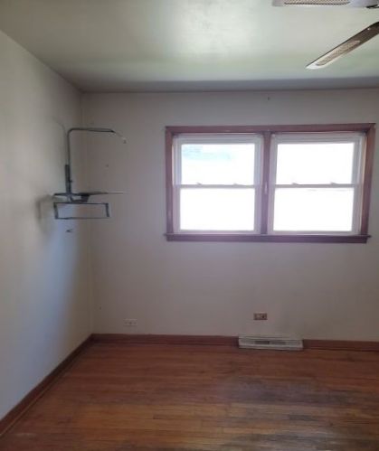 9838 Bensley Ave, Chicago IL 60617-6129 exterior