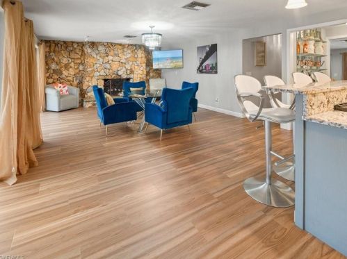 2550 16 Ave, Naples FL 34120-5492 exterior