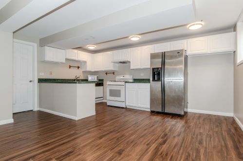 2703 Fairway Dr, Joliet IL 60435-5223 exterior