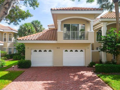 8421 Abbington Cir, Naples, FL 34108-7716