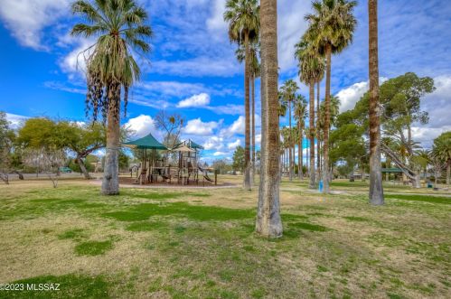 2130 Hampton St, Tucson AZ 85712-2312 exterior