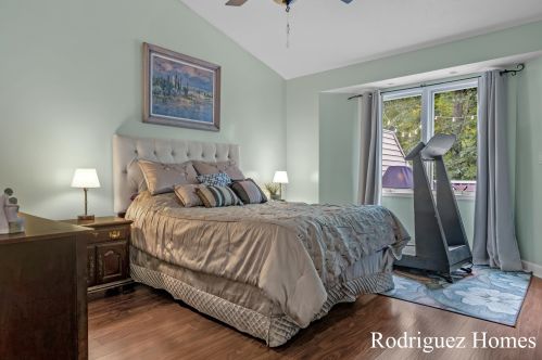 3905 Pemberton Dr, Grand Rapids MI 49508-8894 exterior