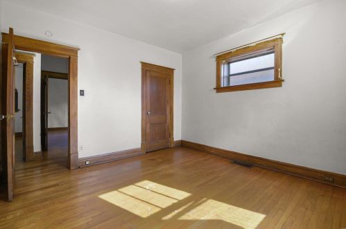 5536 Emerson Ave, Saint Louis MO 63120-2240 exterior