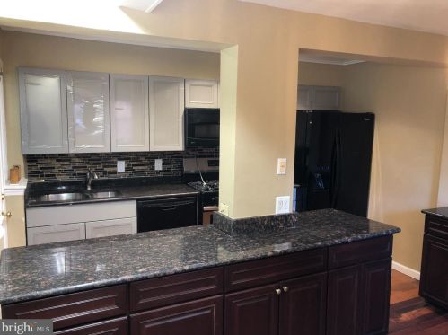 73 Elmira St, Washington DC 20032-5810 exterior