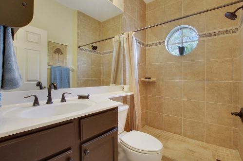 9201 Wentworth Ln, Fort Pierce FL  34986-3287 exterior