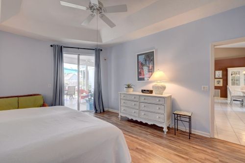 2885 Eagle Dr, Fort Pierce FL 34951-2374 exterior