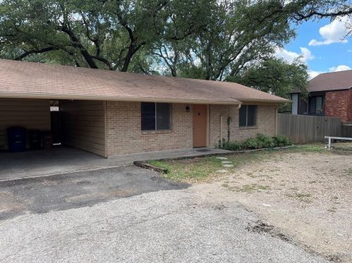 6710 Circle S Rd, Austin TX  78745-5714 exterior