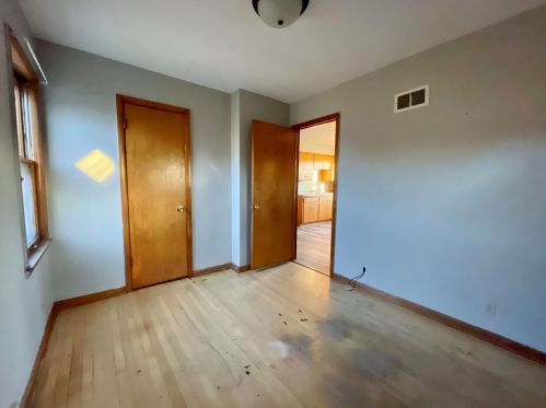 3917 92nd St, Milwaukee WI  53228-2140 exterior