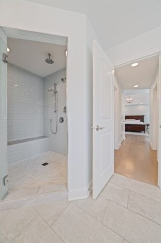 697 Parkside Ave, Elmhurst IL 60126-5029 exterior