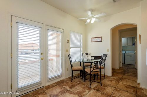 2513 Camino Reloj, Green Valley AZ 85614-4923 exterior