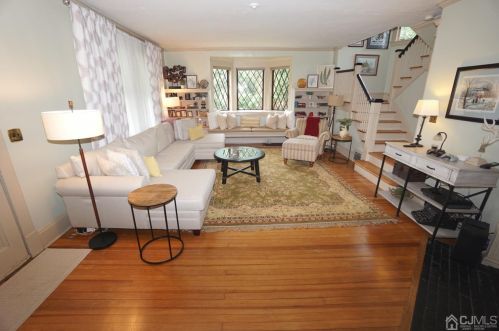 368 Middlesex Ave, Metuchen NJ  08840-1536 exterior