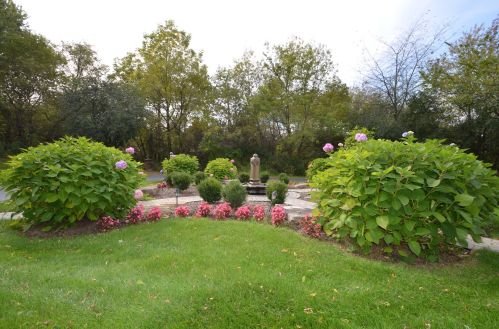 3504 Country Club Rd, Bull Valley IL 60012-2832 exterior