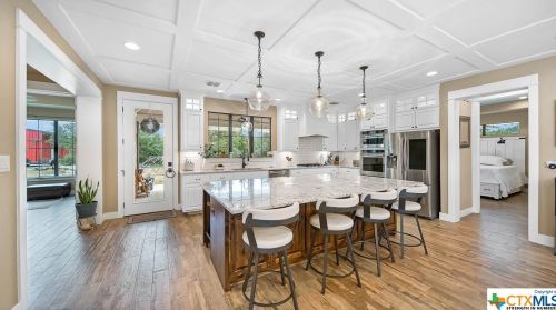 117 Falling Leaves Ct, Spring Branch TX 78070-6373 exterior