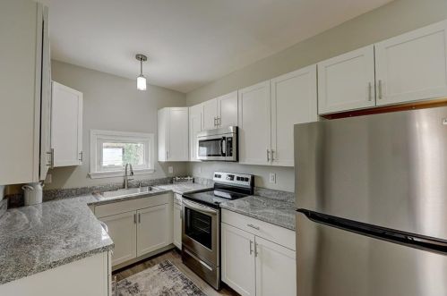 100 Beaufort St, Providence RI  02908-4435 exterior