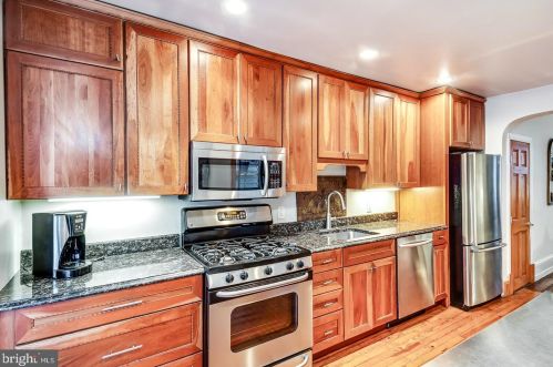 2039 Brandywine St, Philadelphia PA 19130-3204 exterior