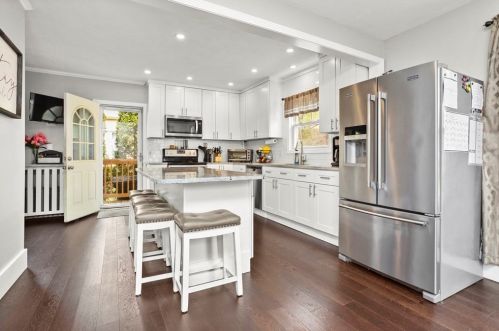 11 Edlin St, Worcester MA 01603-1945 exterior