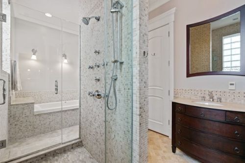 1309 Nelson St, Chicago IL 60657-3042 exterior