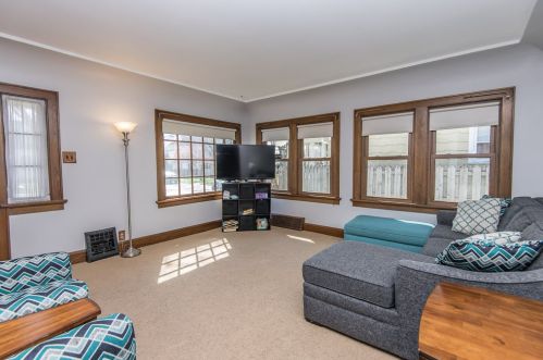 2157 67th Pl, Milwaukee WI 53219-1308 exterior