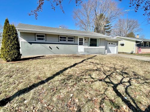 1510 Randolph St, Watertown, WI 53094-7114