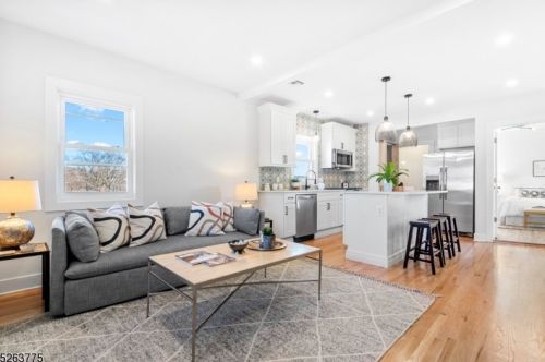 516 Pleasant Valley Way, Town Center NJ  07052-2833 exterior