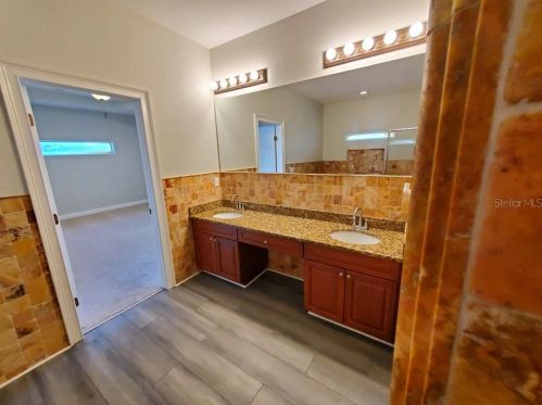 2311 Abdella St, Tampa FL 33607-1504 exterior