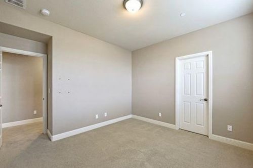 2110 Fenceline Dr, Folsom CA exterior