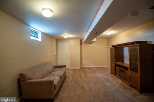 1065 Melrose Ave, Trenton NJ 08629-2507 exterior