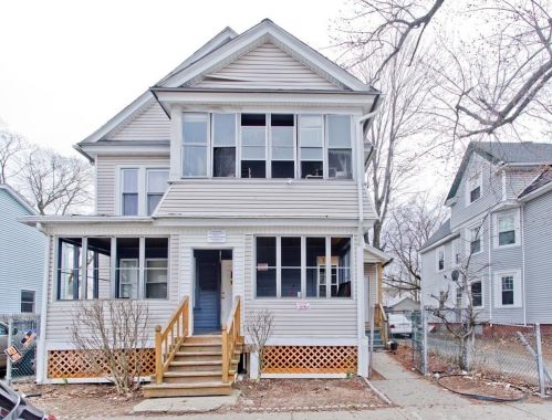 104 Cambridge St, Springfield MA  01109-3006 exterior