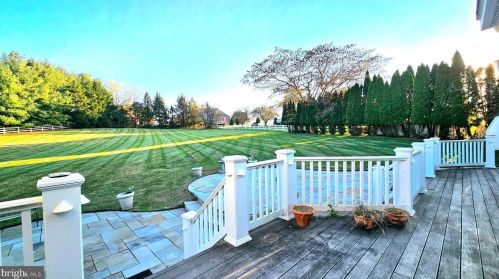 17815 Fraley Farm Rd, Rockville MD 20855-1664 exterior