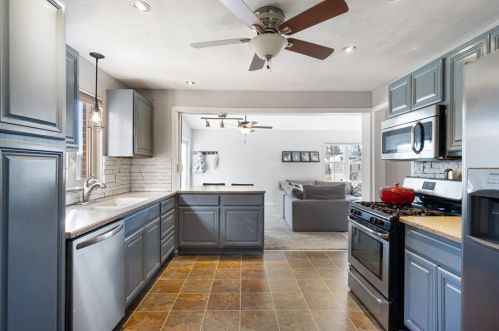 356 Spring Valley Rd, Pittsburgh PA  15243-1418 exterior