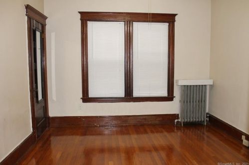 1078 Blvd, Hartford CT 06119-1714 exterior