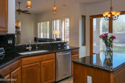 1609 Native Stone Pl, Tucson AZ  85748-7731 exterior