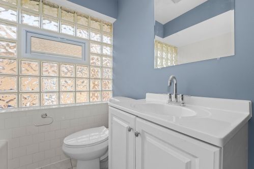 9225 Sacramento, Chicago IL 60805-2637 exterior