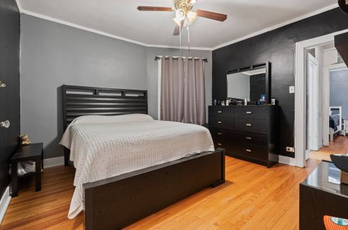 4429 Kildare Ave, Chicago IL 60630-1792 exterior