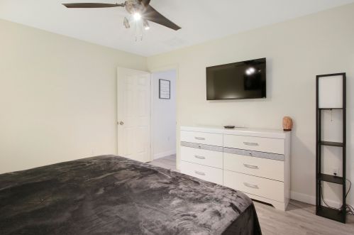 275 Ridgecrest Dr, Fort Pierce FL  34953-8305 exterior