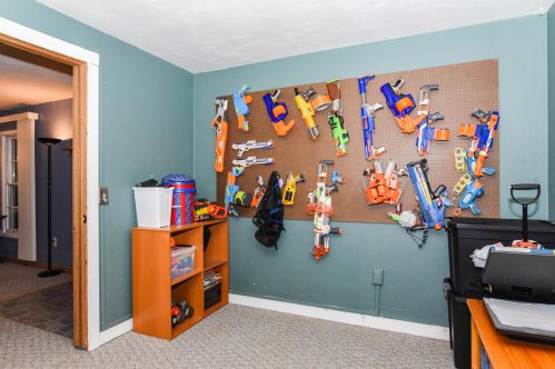 87 Baseline Rd, Plainwell MI 49080-9549 exterior