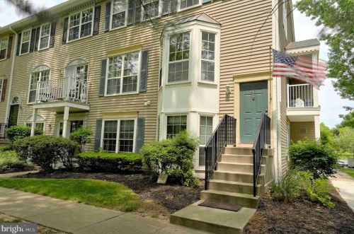 46 Lehavre Ct, Trenton NJ  08619-4723 exterior