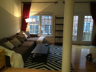 1132 Vernon St, Arlington VA  22201-5755 exterior