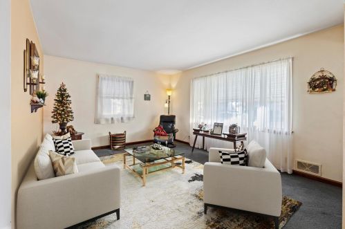 1019 109, Milwaukee WI 53214-2308 exterior