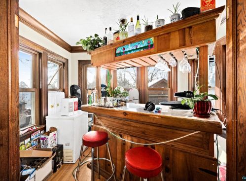 214 Arrowhead Rd, Duluth MN 55803-2406 exterior