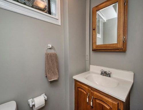 805 Fruithurst Dr, Pittsburgh PA 15228-2565 exterior