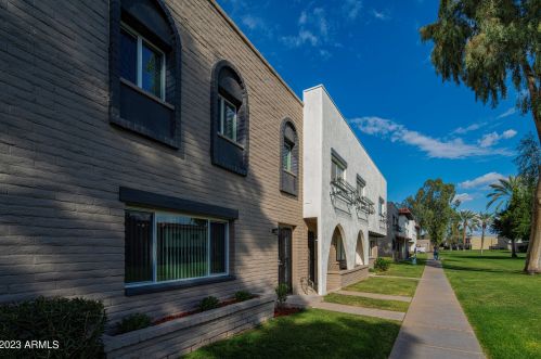 2813 Fairmount Ave, Phoenix AZ  85016-6900 exterior