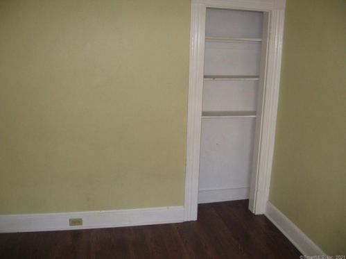 143 Hoffman St, Torrington CT 06790-6226 exterior