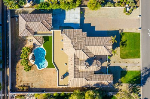 2375 Cloud Dr, Chandler AZ 85249-3781 exterior