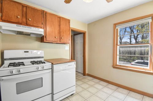 1301 58, Milwaukee WI 53214-3434 exterior