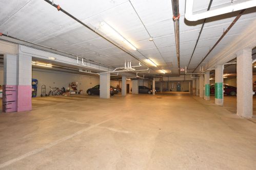 3710 Oakland Ave, Milwaukee WI  53211-2281 exterior