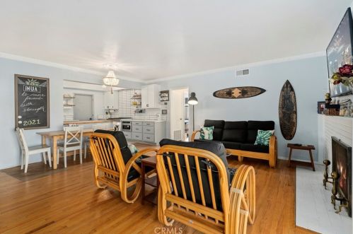 1101 Acacia Ave, Fullerton CA  92831-2929 exterior