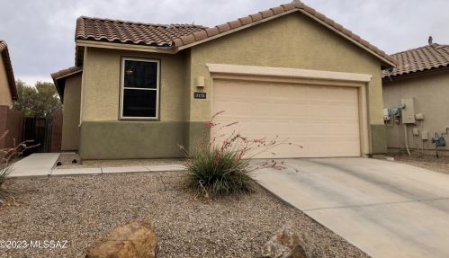 5174 River Fringe Dr, Tucson AZ  85704-1435 exterior