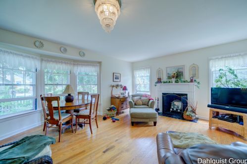 806 Moulton Ave, Meskegon MI 49445-2921 exterior